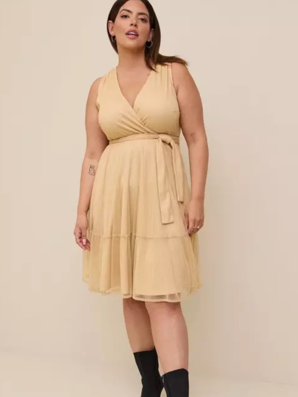 Torrid Knee Length Glitter Lurex Tiered Dress Gold Pockets Size 4/4X